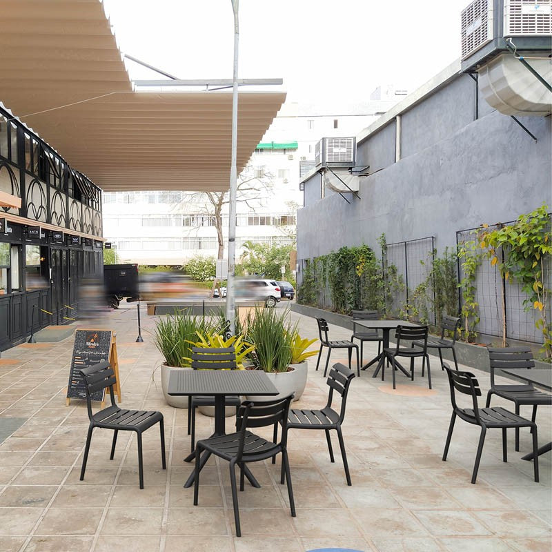 Chaise terrasse de restaurant Sorgues NOIR PLASTIQUE | 1 Unité(s)