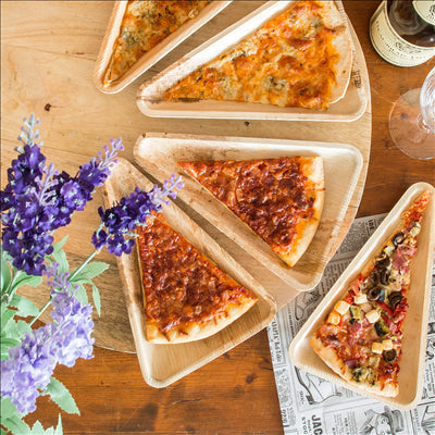 ASSIETTES TRIANGULAIRES 'ARECA' 23x15,5x2,2 CM NATUREL ARECA (200 UNITÉS)